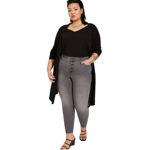 Torrid Denim - Torrid Bombshell Super Soft Skinny Ankle Jeans In Gray Size 16R